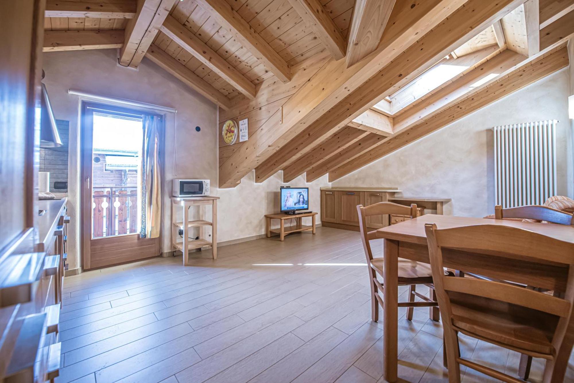 Apartments & Rooms MyholidayЛівіньо Екстер'єр фото